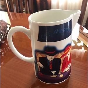 Songo cafe Americans pitcher